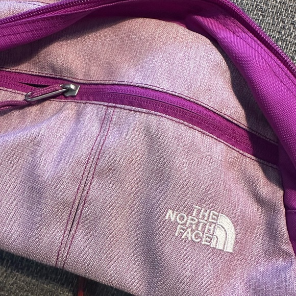 North Face belt bag/fanny pack - Picture 4 of 4